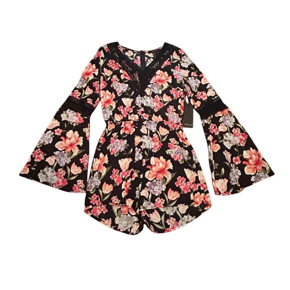 ⭐️ Forever 21 Pretty Black Floral Print Playsuit Long Sleeve Romper Boho Small - Picture 6 of 13